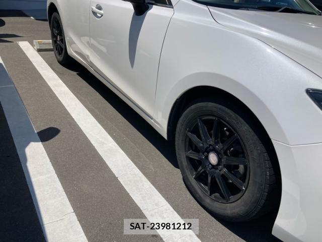 Mazda AXELA 2017-09 7617842-8