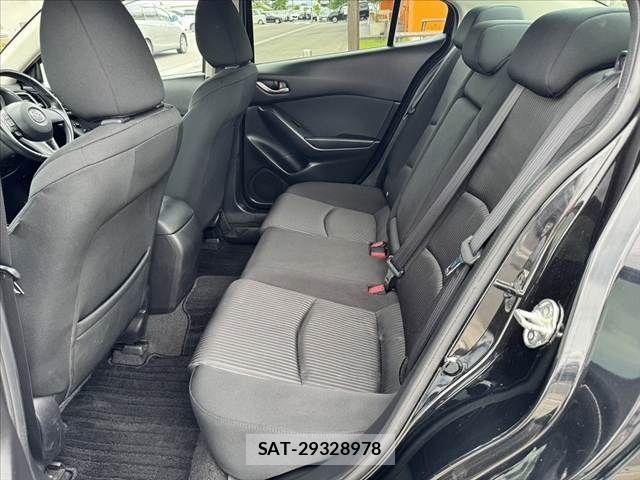 Mazda AXELA 2014-03 7617841-18