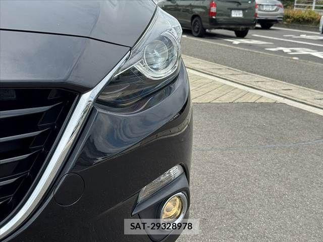 Mazda AXELA 2014-03 7617841-27