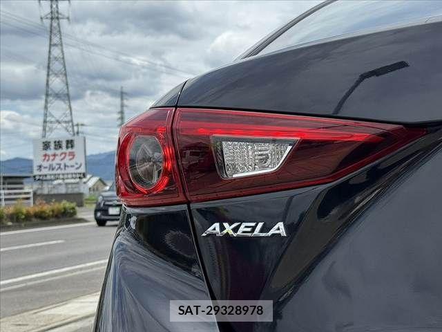 Mazda AXELA 2014-03 7617841-28