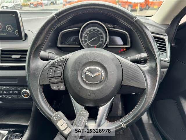 Mazda AXELA 2014-03 7617841-5