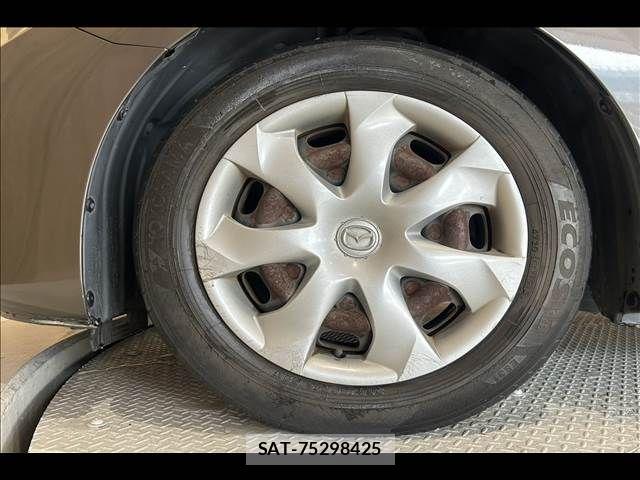 Mazda AXELA 2014-07 7725322-14