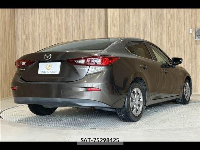 Mazda AXELA 2014-07 7725322-18
