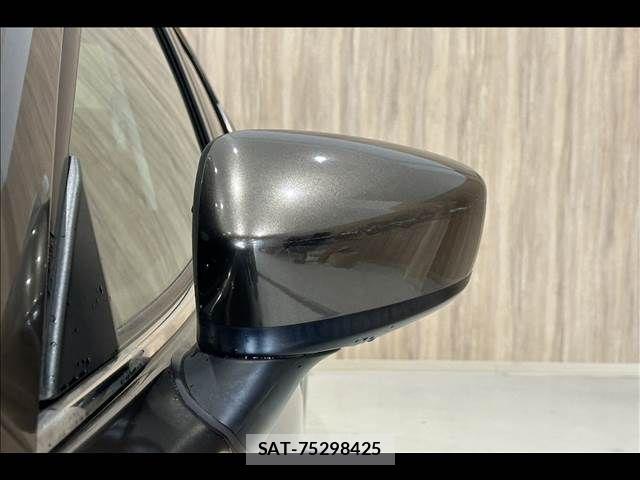 Mazda AXELA 2014-07 7725322-24