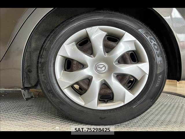 Mazda AXELA 2014-07 7725322-26