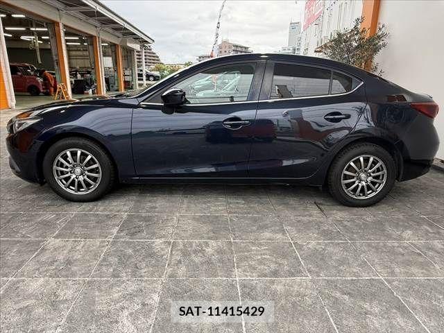 Mazda AXELA 2016-02 7786734-11