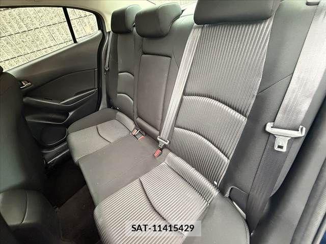 Mazda AXELA 2016-02 7786734-18