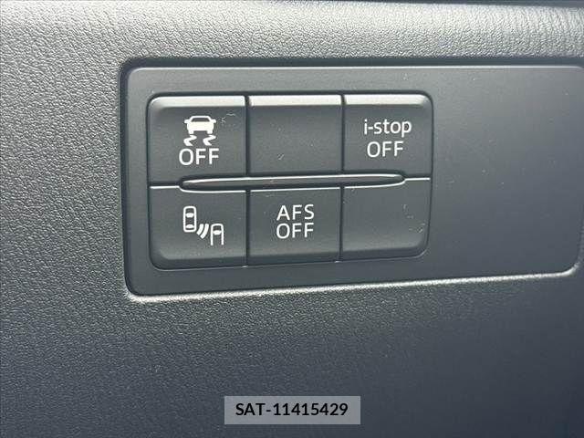 Mazda AXELA 2016-02 7786734-5