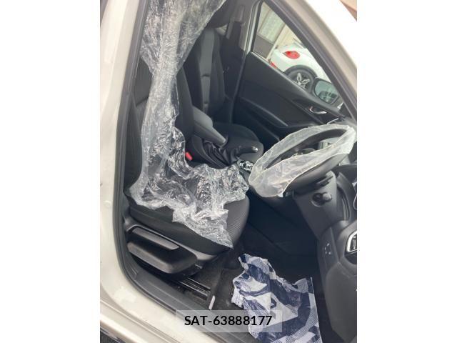 Mazda AXELA 2016-03 7877548-13