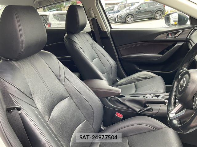 Mazda AXELA 2017-10 7877547-15
