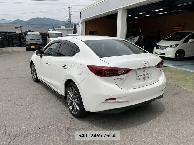 Mazda AXELA 2017-10 7877547-8