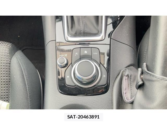 Mazda AXELA 2019-03 7877546-17