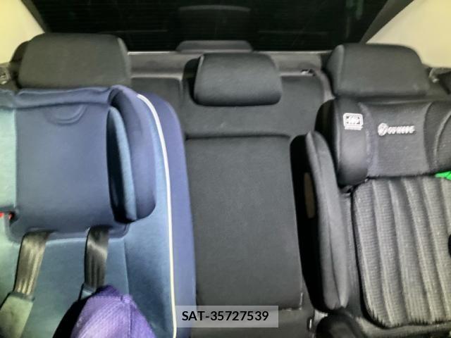 Mazda AXELA 2014-02 7877551-25