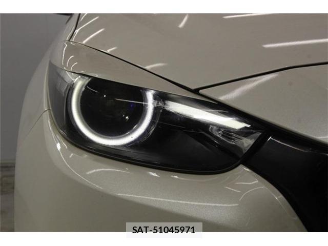Mazda AXELA 2016-09 7979831-11