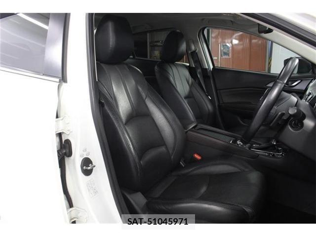 Mazda AXELA 2016-09 7979831-26