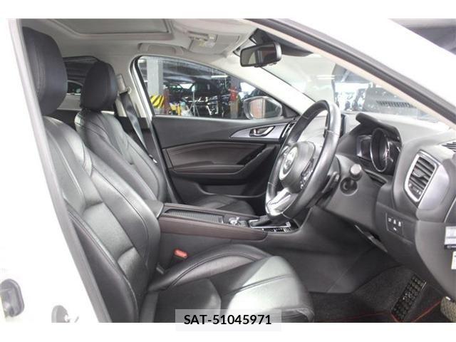 Mazda AXELA 2016-09 7979831-28