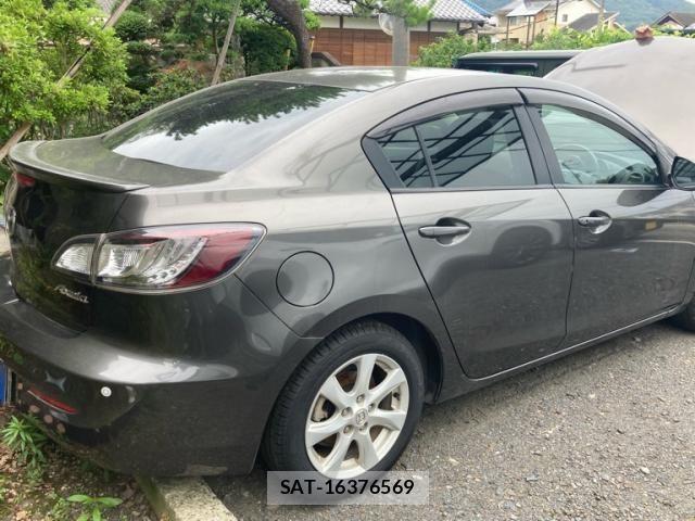 Mazda AXELA 2009-07 8036567-2