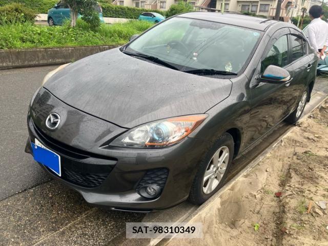 Mazda AXELA 2013-03 8036565-1