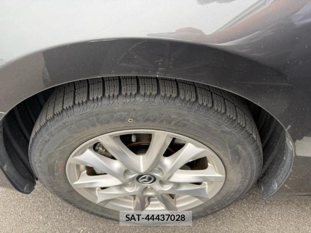 Mazda AXELA 2016-06 8100267-11