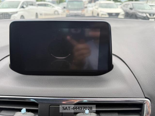 Mazda AXELA 2016-06 8100267-16