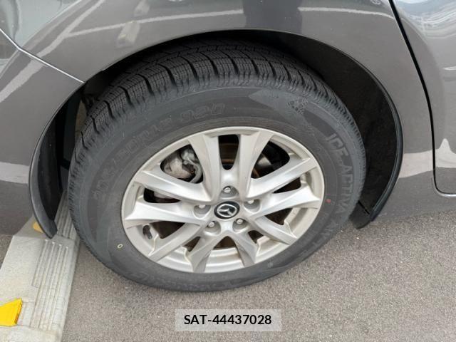 Mazda AXELA 2016-06 8100267-4