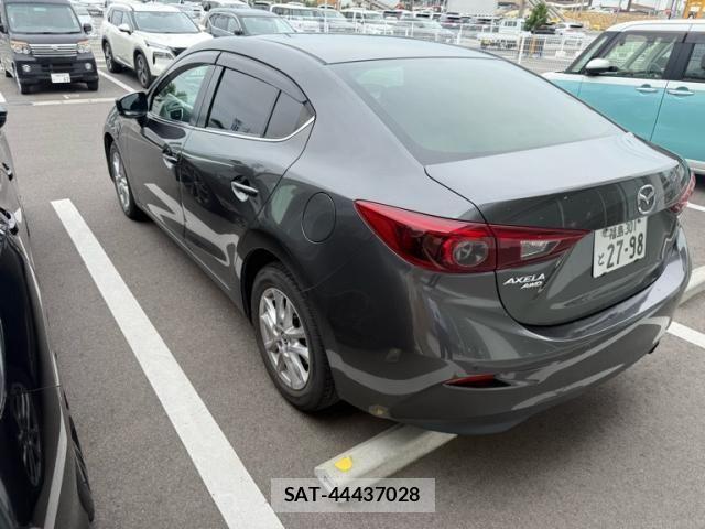 Mazda AXELA 2016-06 8100267-7
