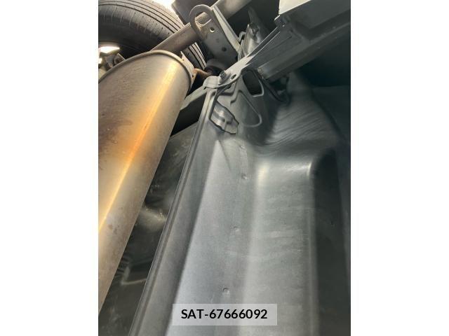 Mazda AXELA 2011-05 8131095-9