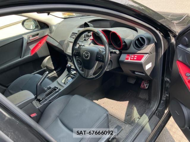 Mazda AXELA 2011-05 8131095-13