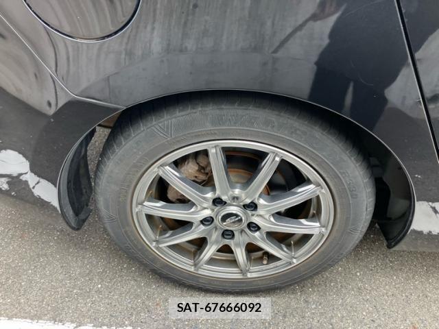 Mazda AXELA 2011-05 8131095-5