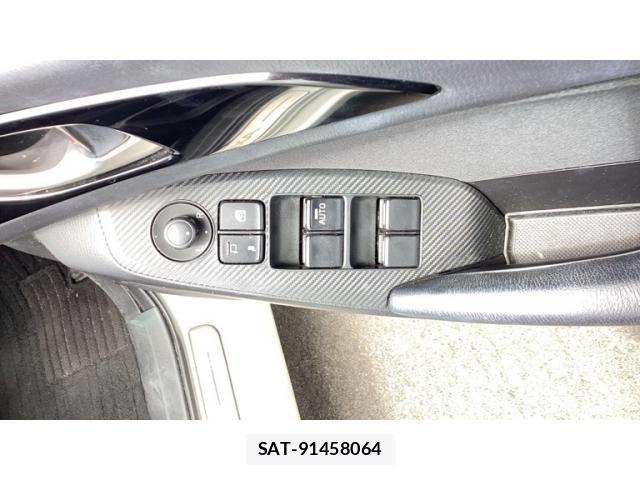 Mazda AXELA 2015-07 8245810-15