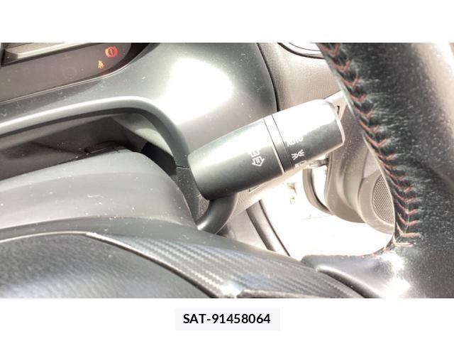 Mazda AXELA 2015-07 8245810-19