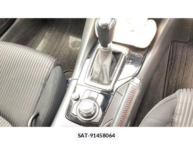 Mazda AXELA 2015-07 8245810-23