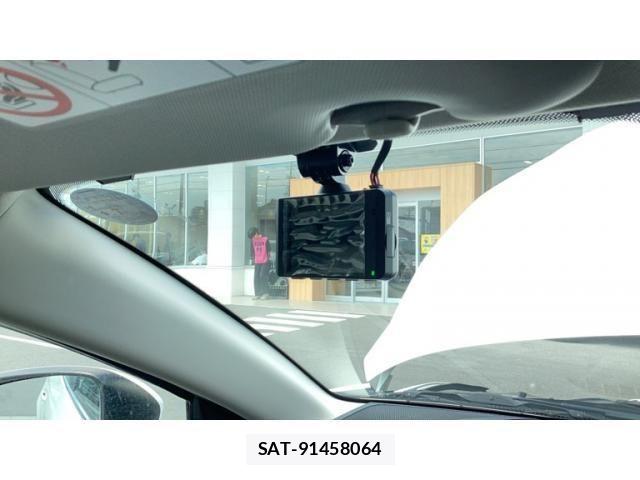 Mazda AXELA 2015-07 8245810-24