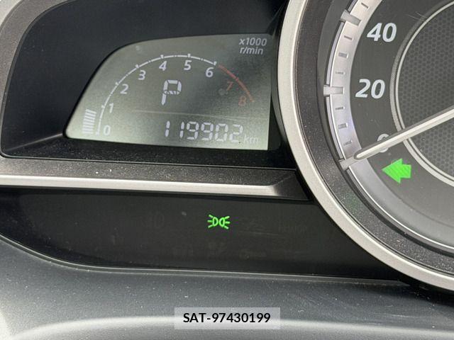 Mazda AXELA 2014-06 8245811-11