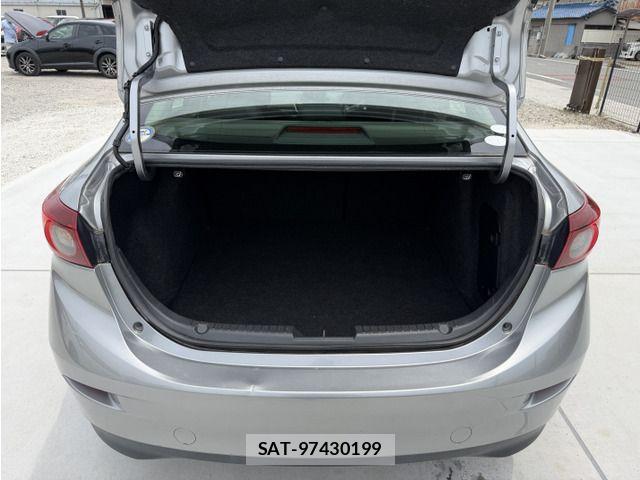 Mazda AXELA 2014-06 8245811-15