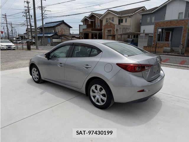 Mazda AXELA 2014-06 8245811-5