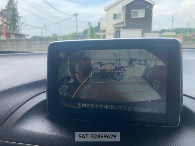 Mazda AXELA 2014-01 8315282-16