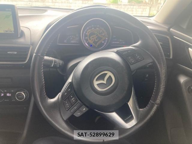 Mazda AXELA 2014-01 8315282-17