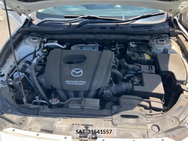 Mazda AXELA 2016-01 8336665-11