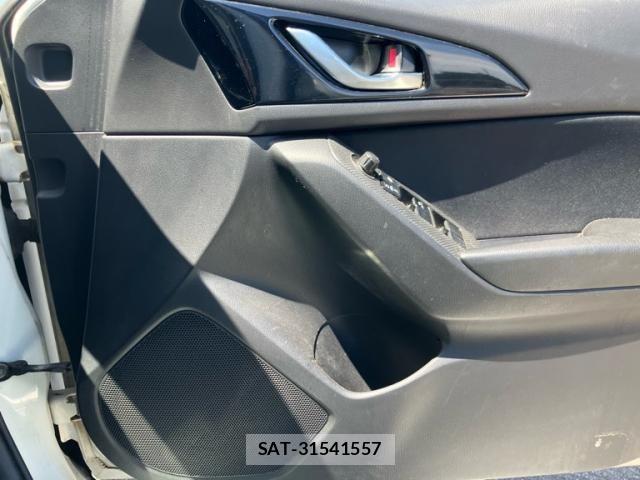 Mazda AXELA 2016-01 8336665-15