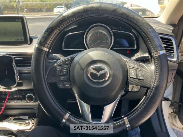 Mazda AXELA 2016-01 8336665-16