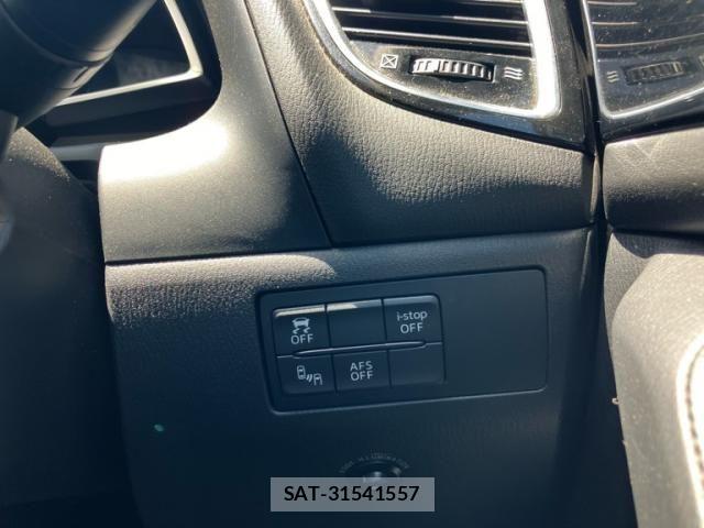 Mazda AXELA 2016-01 8336665-25