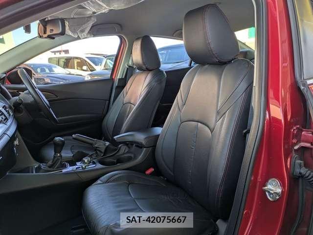 Mazda AXELA 2015-01 8354893-11