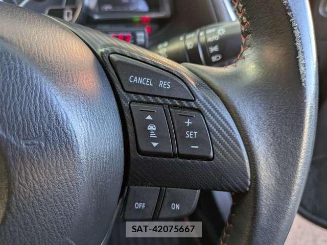 Mazda AXELA 2015-01 8354893-15