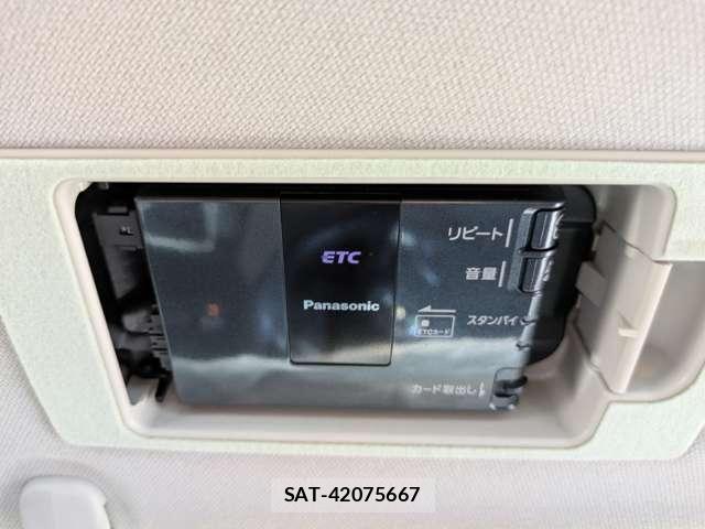 Mazda AXELA 2015-01 8354893-26