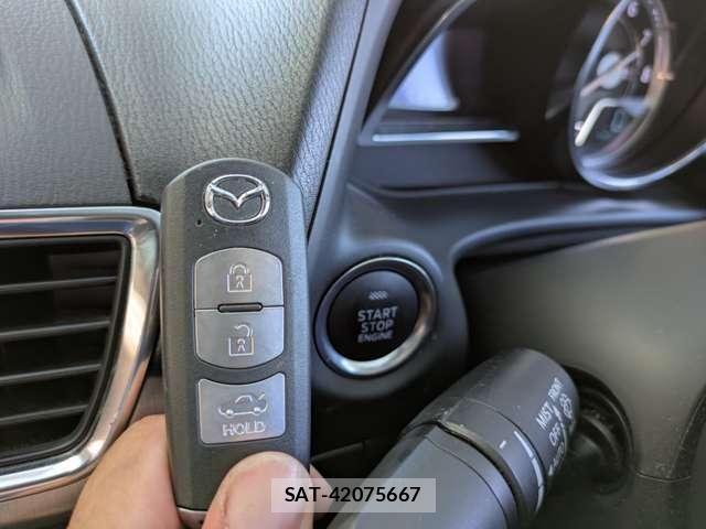 Mazda AXELA 2015-01 8354893-29