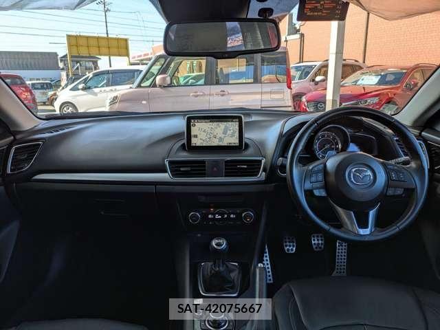 Mazda AXELA 2015-01 8354893-7