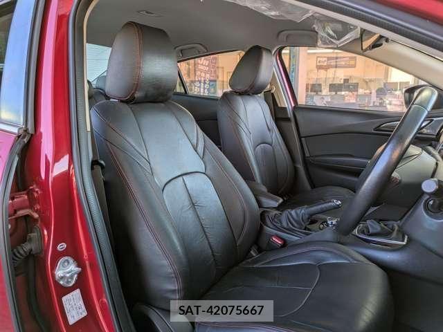 Mazda AXELA 2015-01 8354893-8