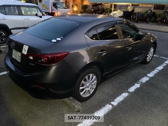 Mazda AXELA 2013-11 8366839-3