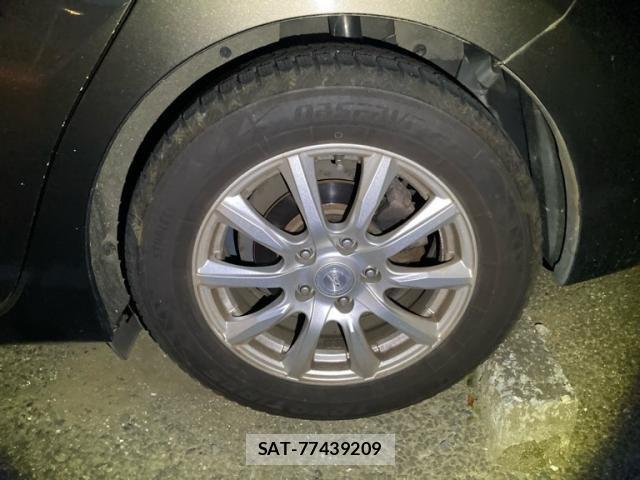 Mazda AXELA 2013-11 8366839-8